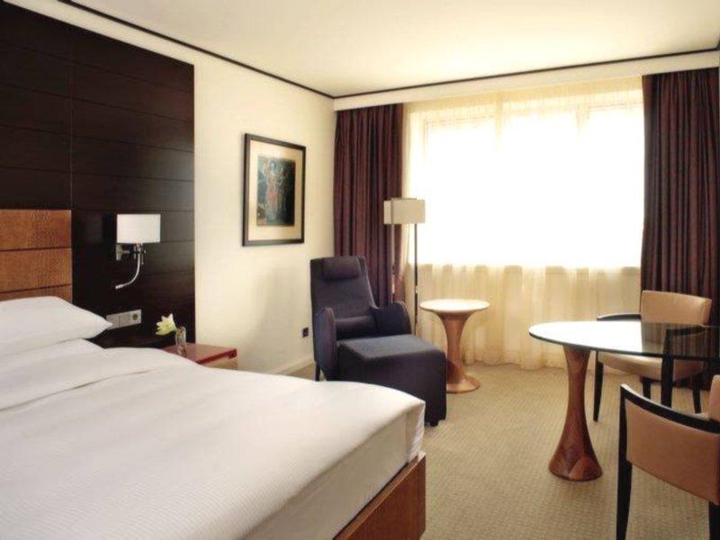 Hotel Hyatt Regency Kiev Exterior foto